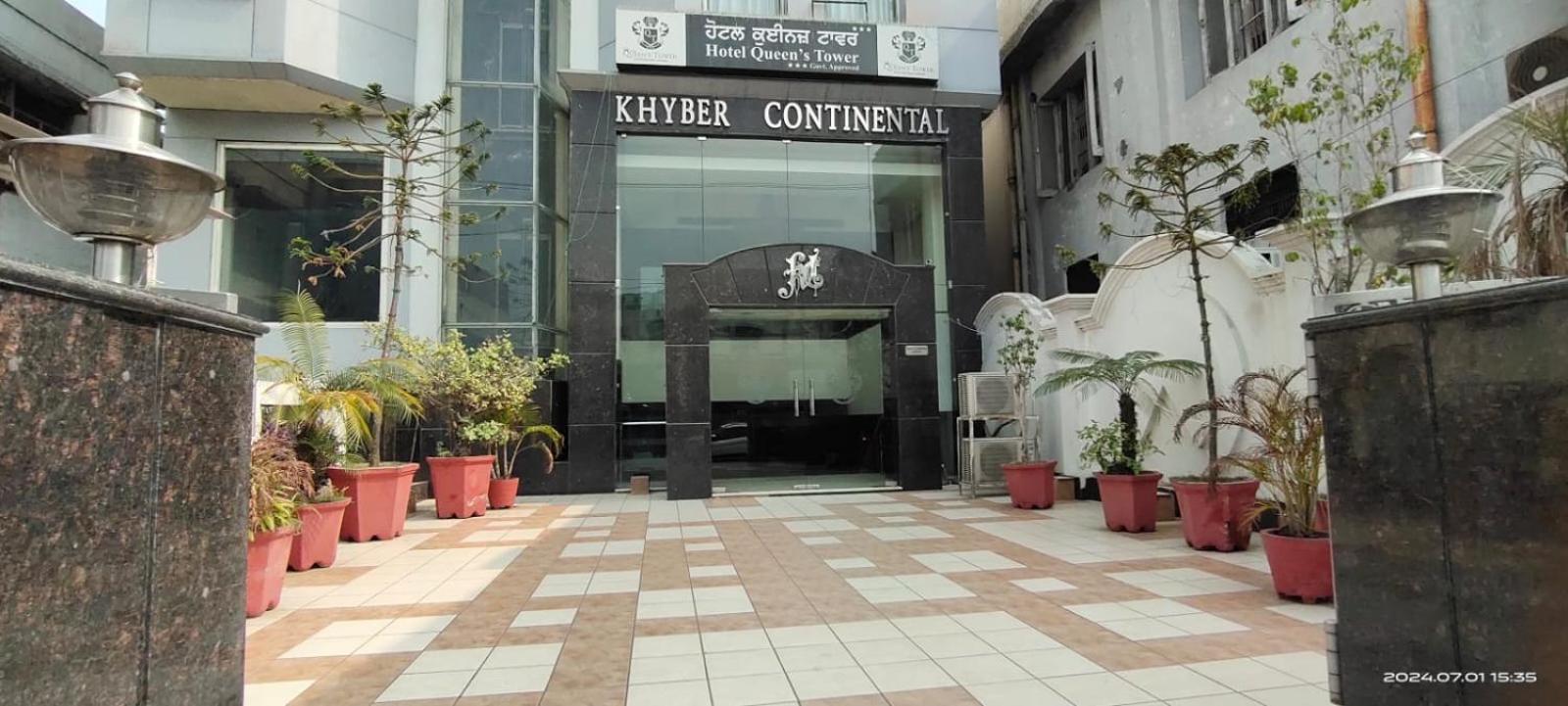 Hotel Queens Tower Amritsar Exterior photo